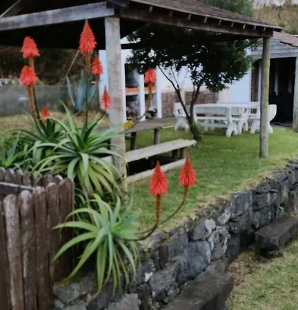 Casal Do Vulcao * Capelo