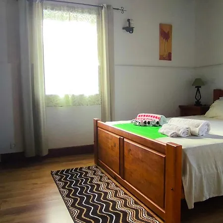 Casal Do Vulcao Capelo