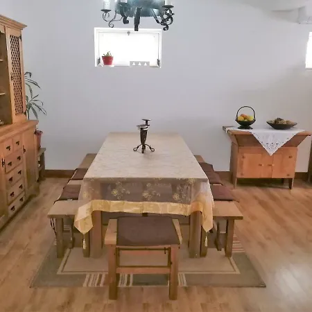 Casal Do Vulcao Kır Evi *